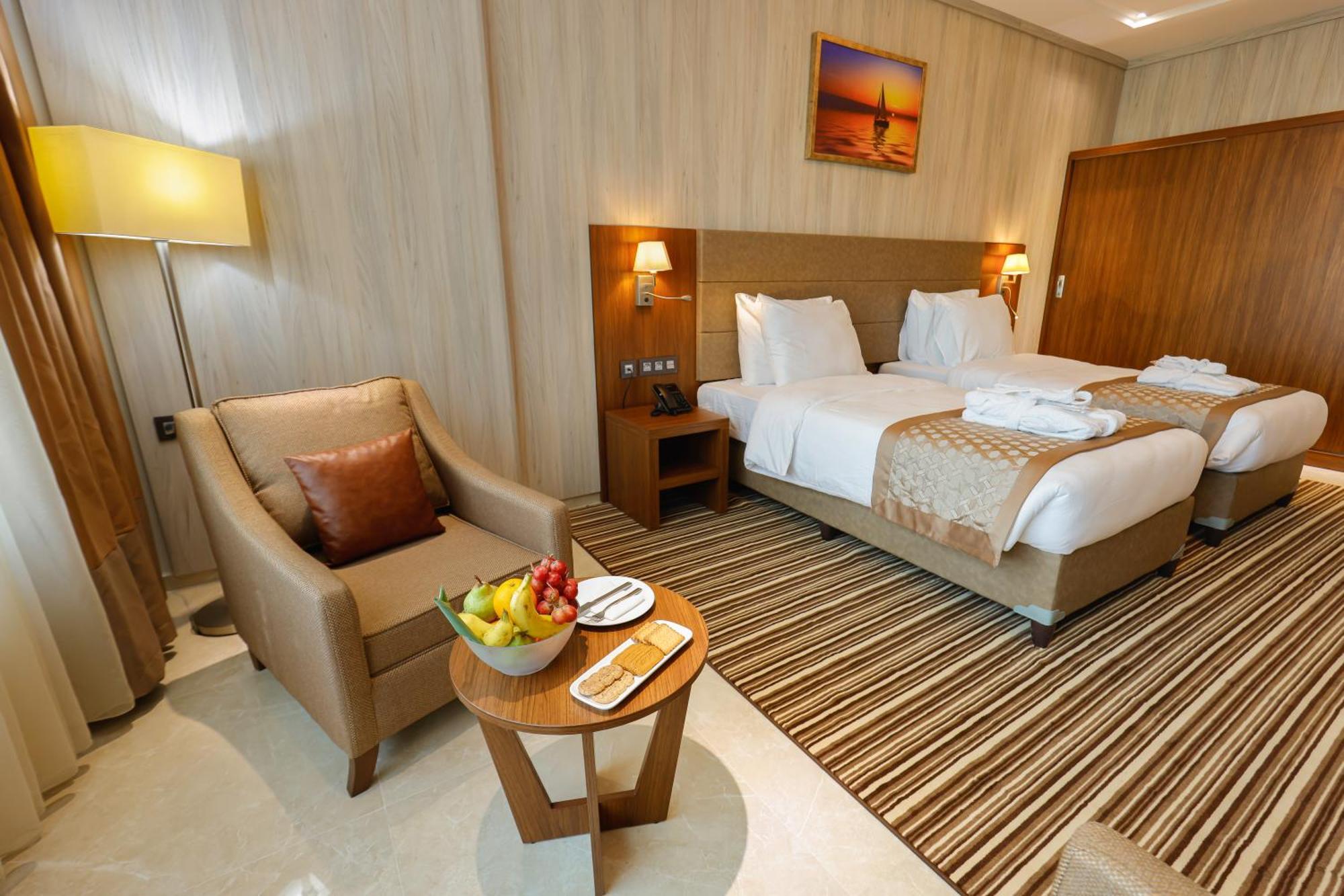 Byblos Hotel อาบีจาน ภายนอก รูปภาพ